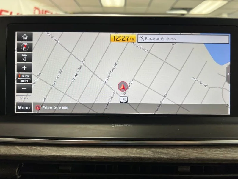 Used 2020 White Kia EX image 31