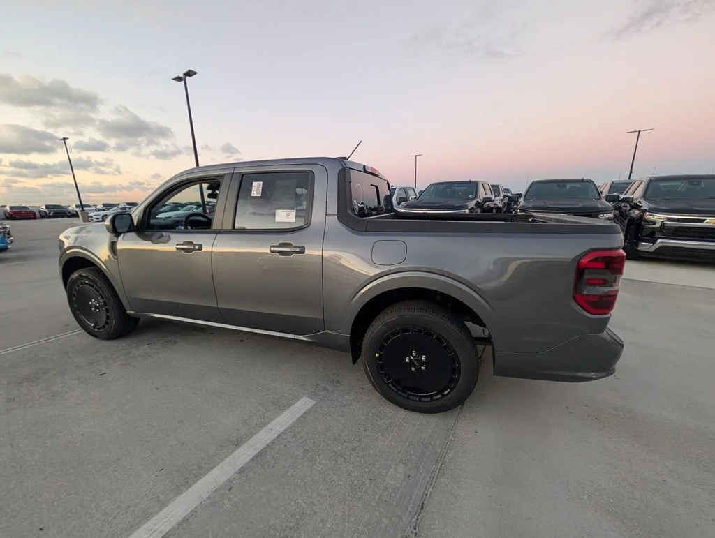 New 2026 Carbonized Gray Metallic Ford Lobo™ image 8