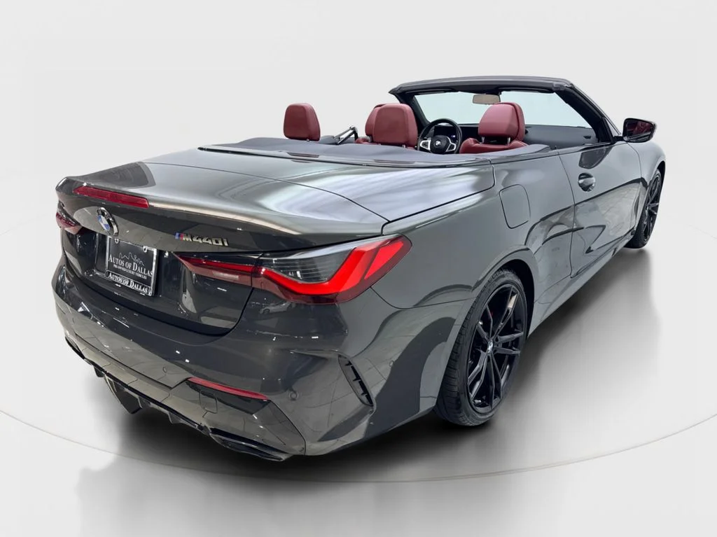 Used 2024 Gray BMW M440i xDrive image 6