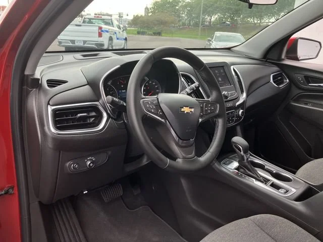 2024 Chevrolet Equinox LT - Photo 10