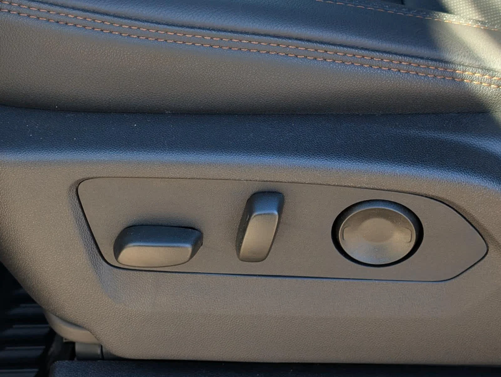 2026 GMC Sierra 2500HD AT4 - Photo 10