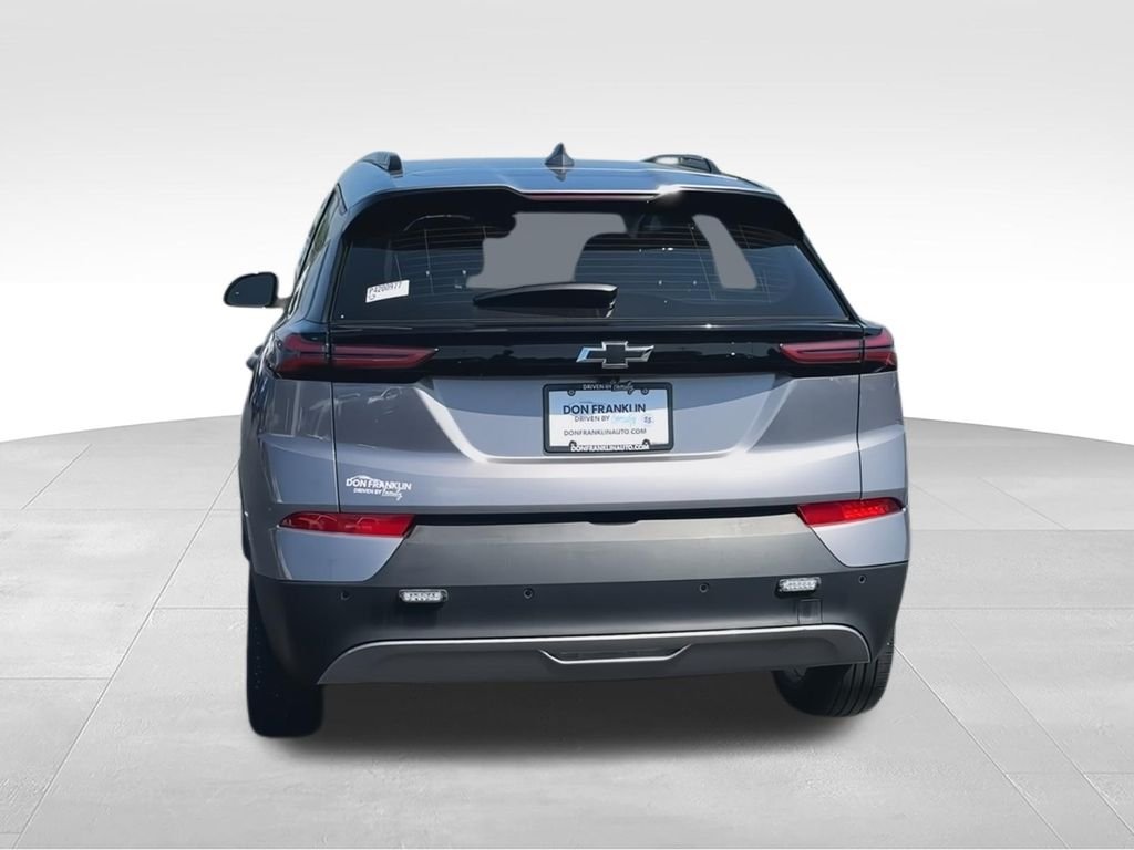 Used 2023 Gray Chevrolet LT image 7