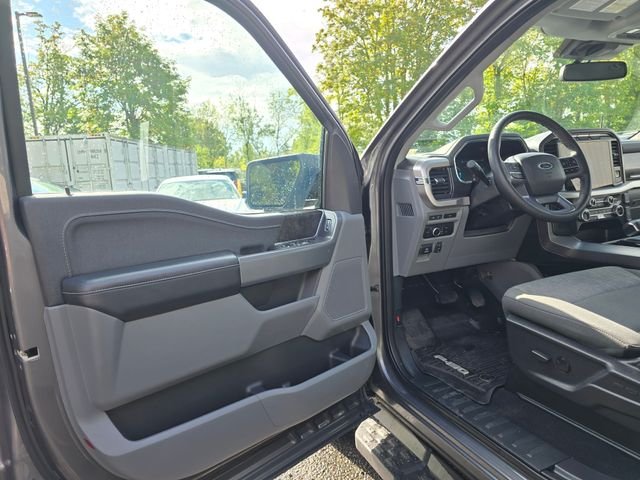 2023 Ford F-150 Lightning XLT - Photo 17
