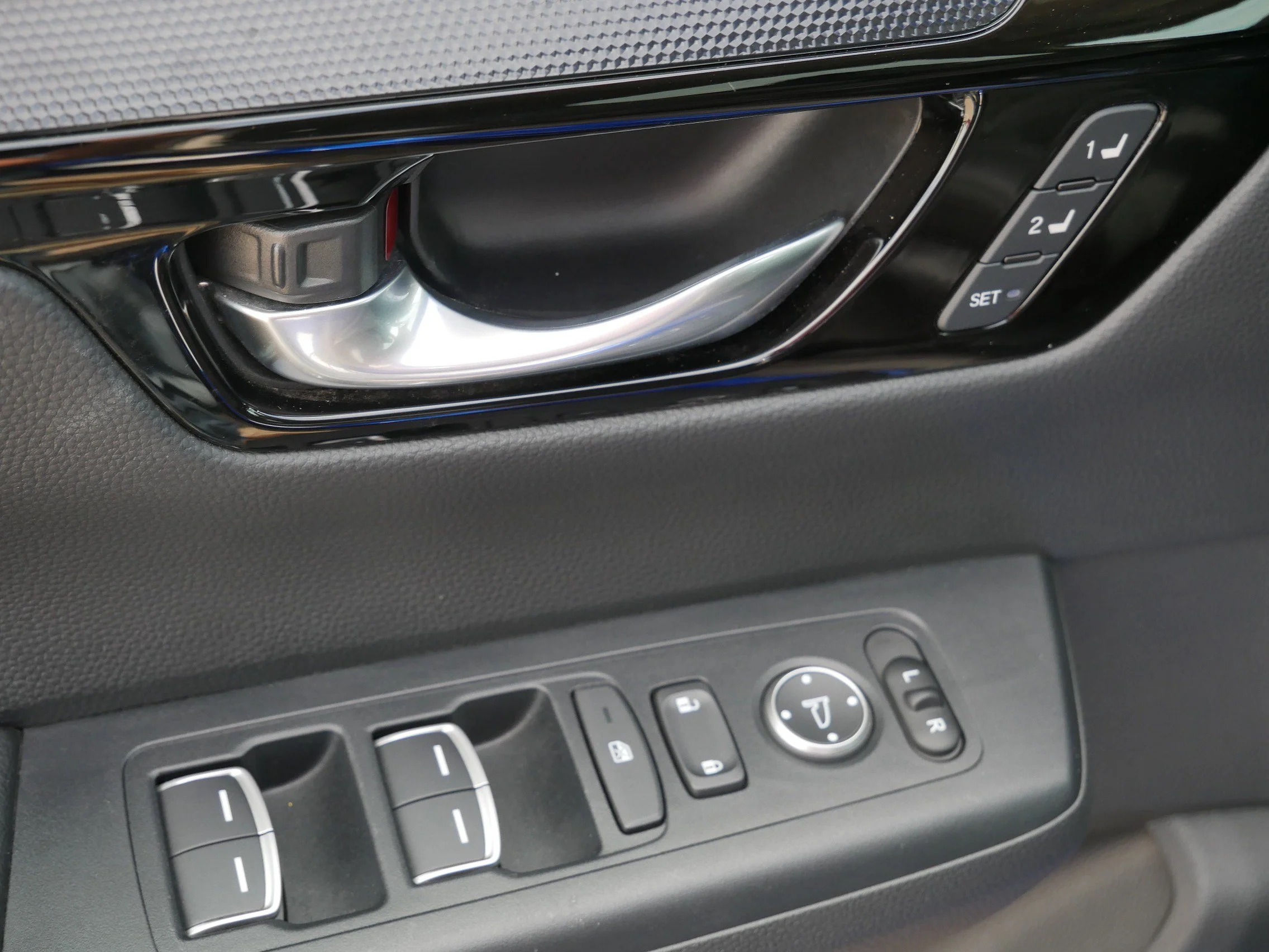2024 Honda CR-V EX-L - Photo 19
