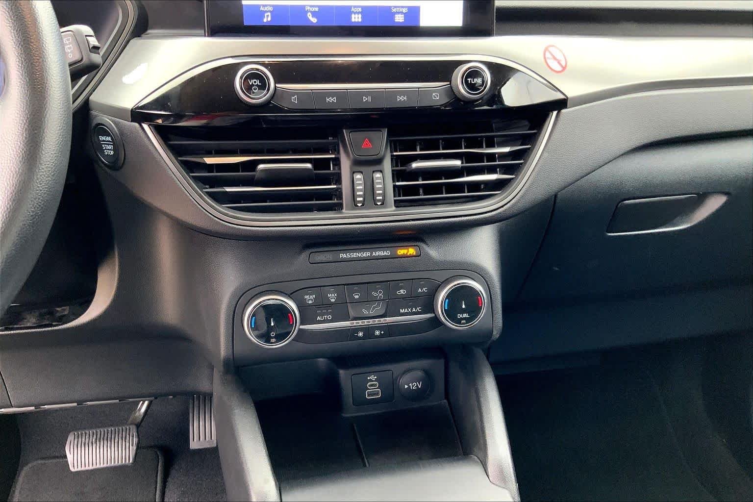 Used 2025 Agate Black Ford Active image 32