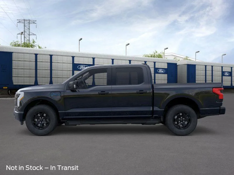 New 2025 Black Ford XLT image 3