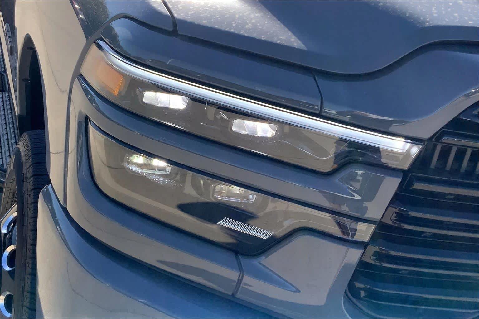 New 2026 Ceramic Gray Clear-Coat Exterior Paint RAM Laramie image 13