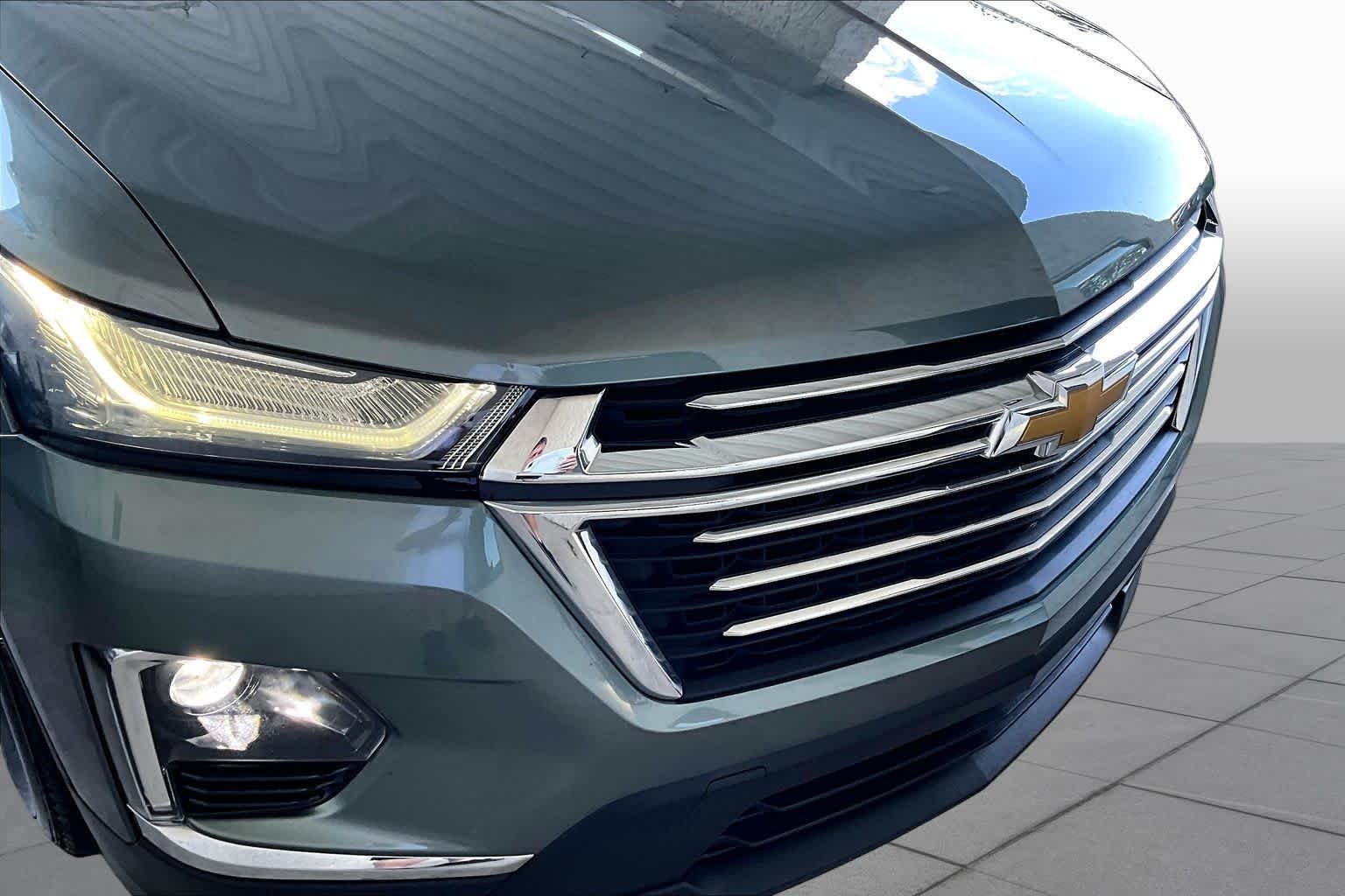 Used 2022 Silver Sage Metallic Chevrolet LT Cloth image 29