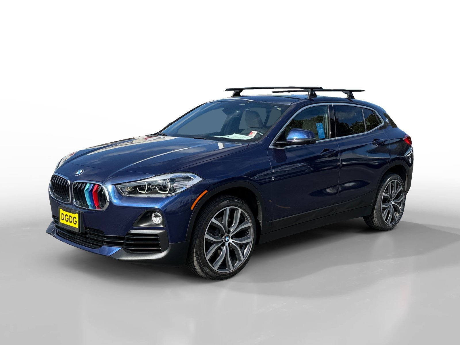 Used 2018 Blue Metallic BMW xDrive28i image 1