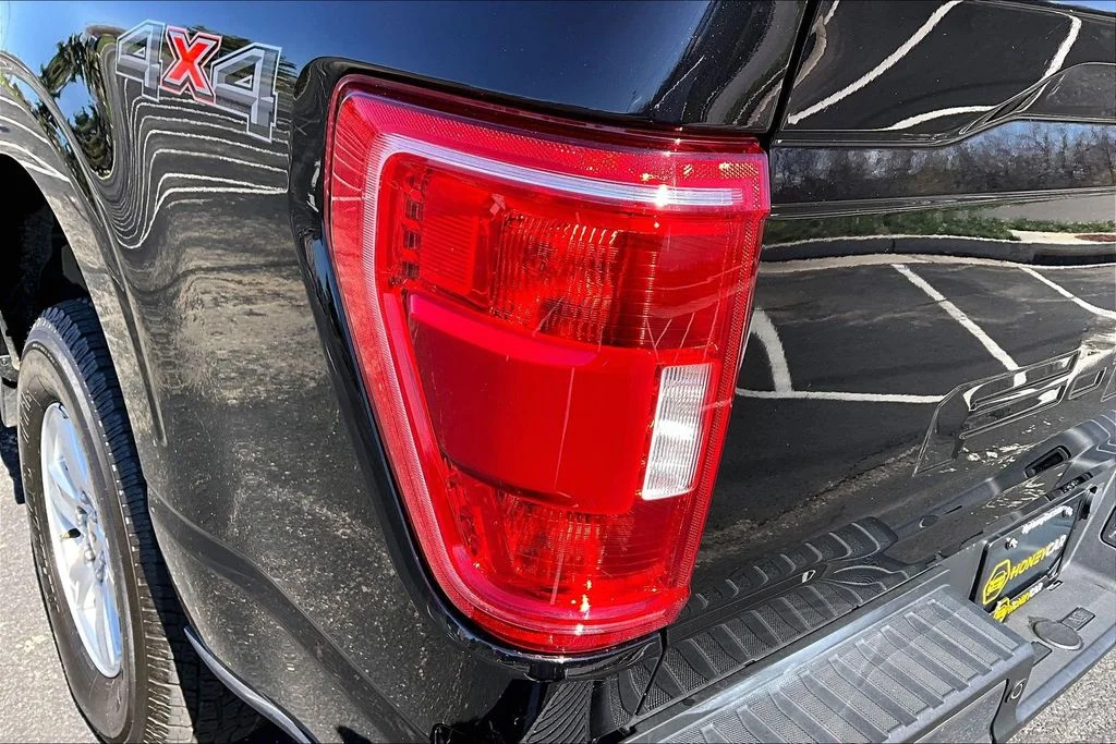 Certified Used 2022 Black Ford XLT image 24