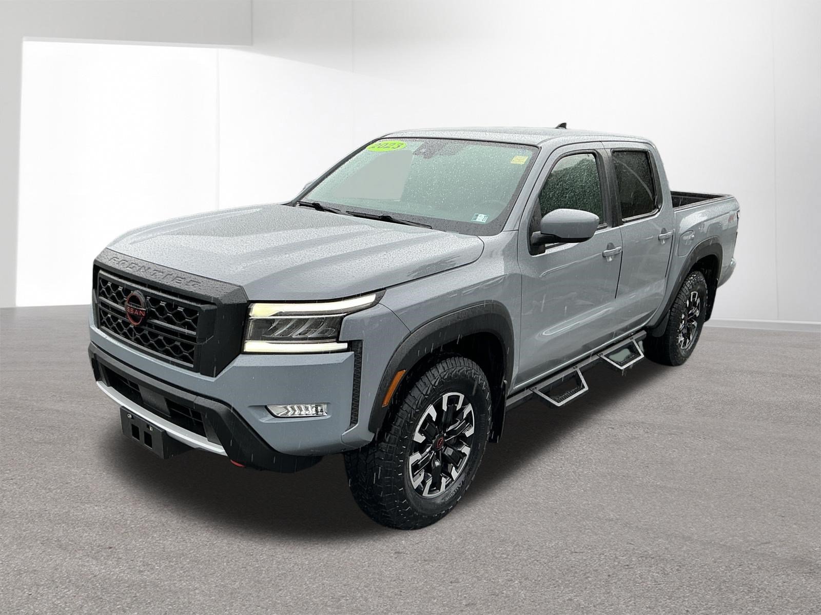 Used 2023 Boulder Gray Pearl Nissan PRO-4X image 13