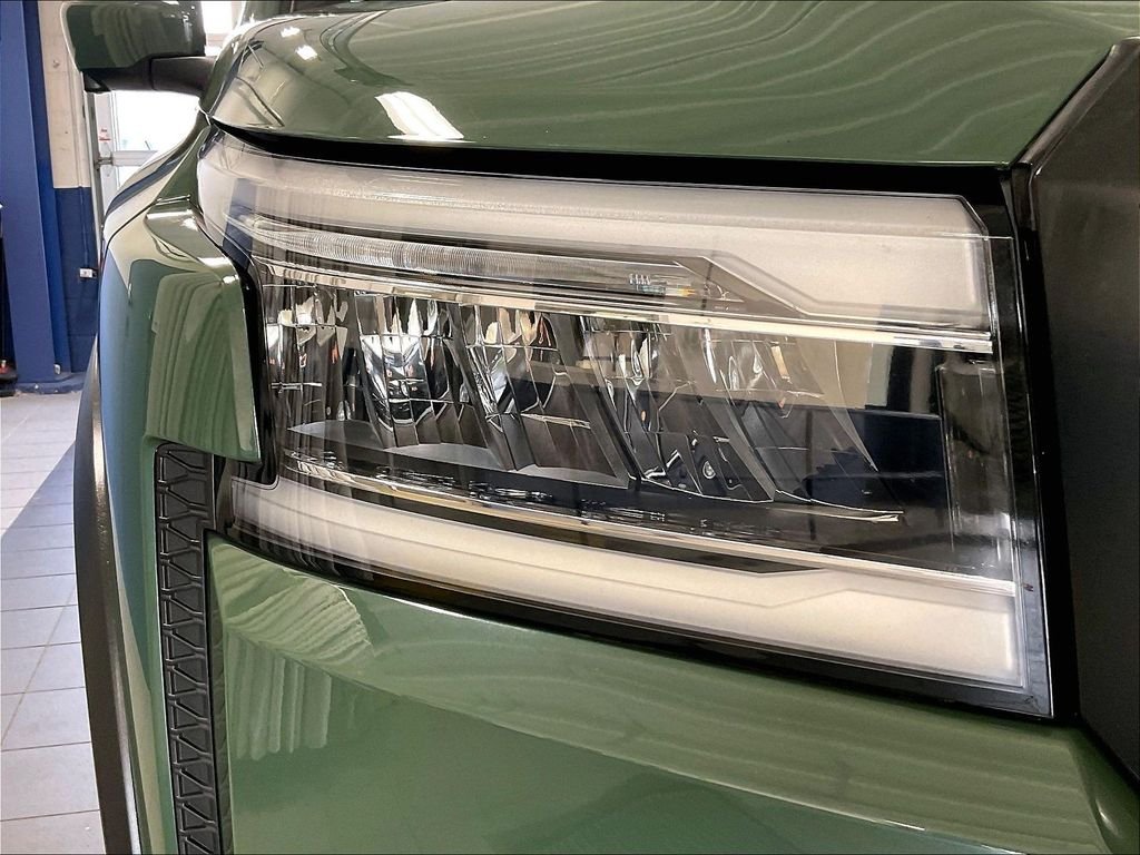 Used 2023 Green Nissan PRO-4X image 33