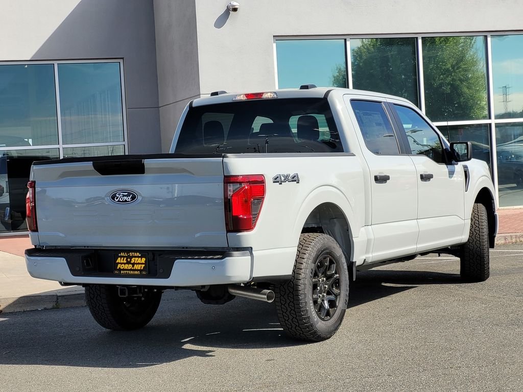 New 2026 Oxford White Ford XLT image 3