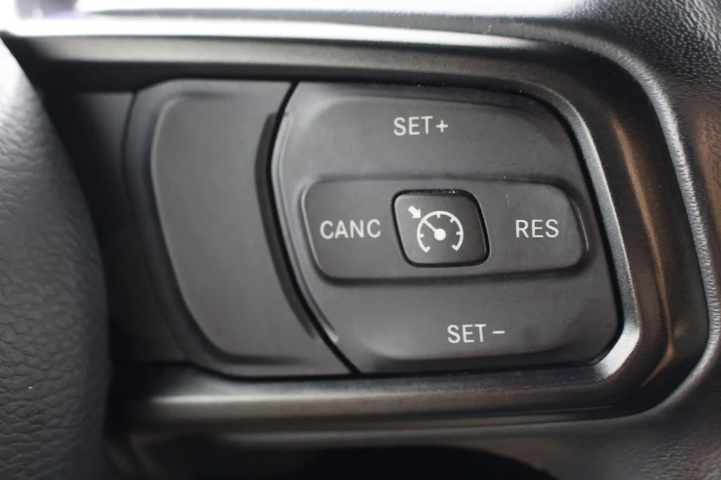 Used 2018 Gray Jeep Unlimited Sport S image 12