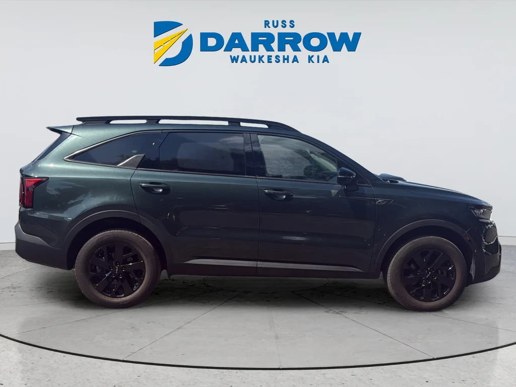 Used 2023 Green Kia X-Line S image 6