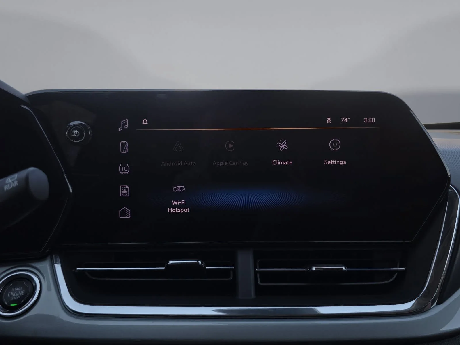 2025 Chevrolet Trax LT - Photo 16