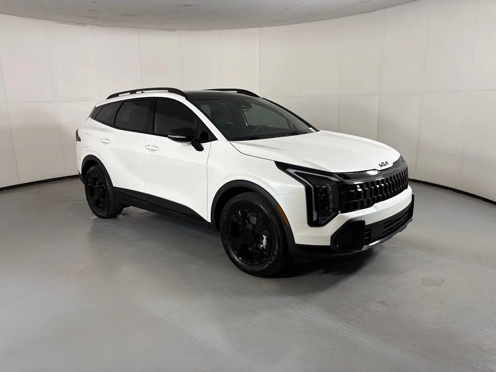New 2027 White Kia X-Line image 2
