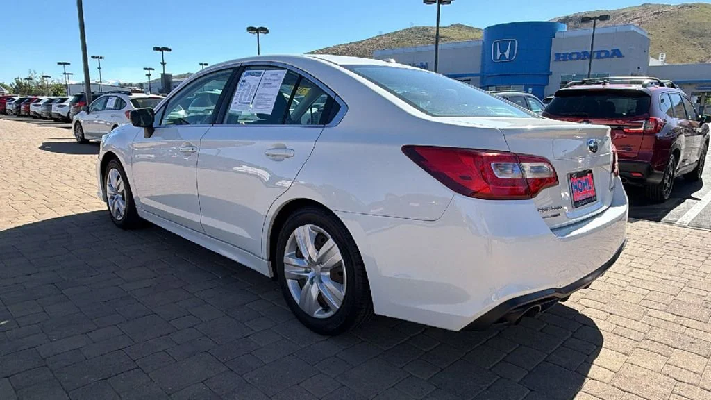 Used 2019 Crystal White Pearl Subaru 2.5i image 5