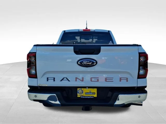 Used 2025 White Ford Lariat image 7