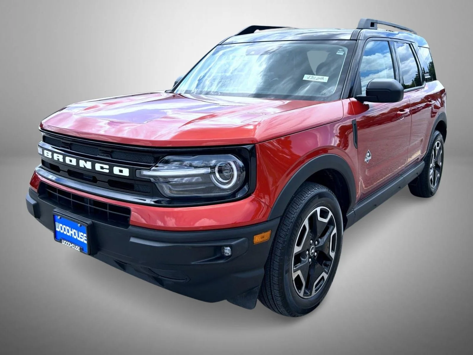 Used 2022 Red Ford Outer Banks image 1