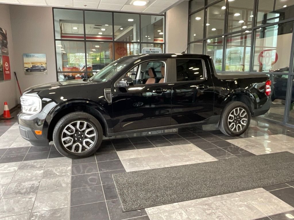 Used 2024 Black Ford Lariat image 3