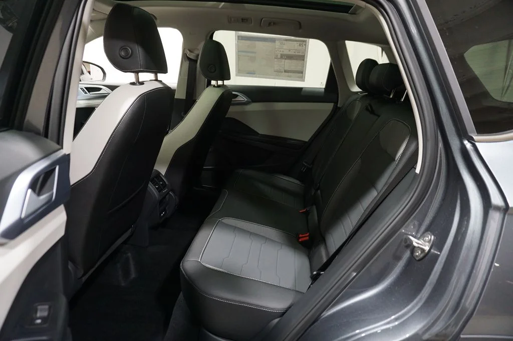 New 2026 Gray Volkswagen 1.5T SE image 14