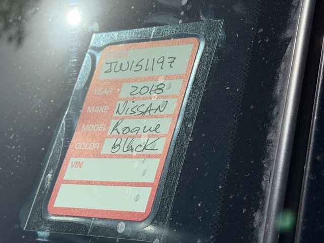 Used 2018 Magnetic Black Nissan SL image 5