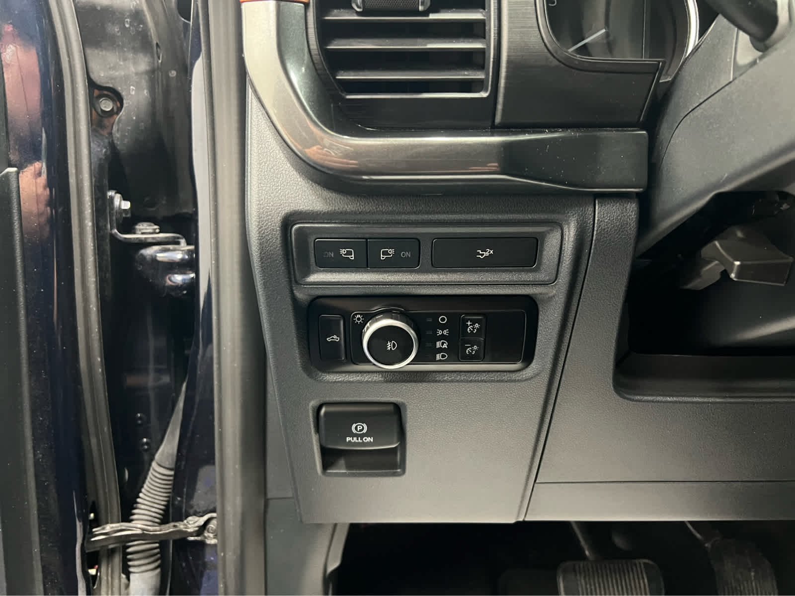 Used 2023 Antimatter Blue Ford Tremor image 18