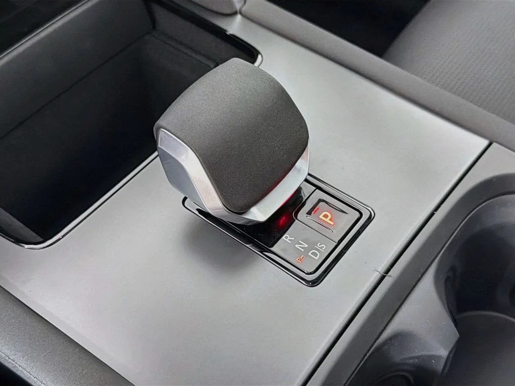 New 2026 Fuji White Land Rover Landmark image 17