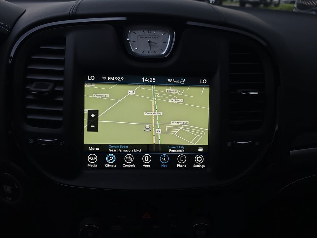 Used 2023 Black Chrysler C image 24