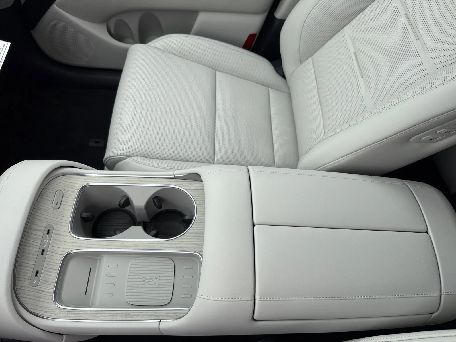 2026 Hyundai Palisade Calligraphy - Photo 14