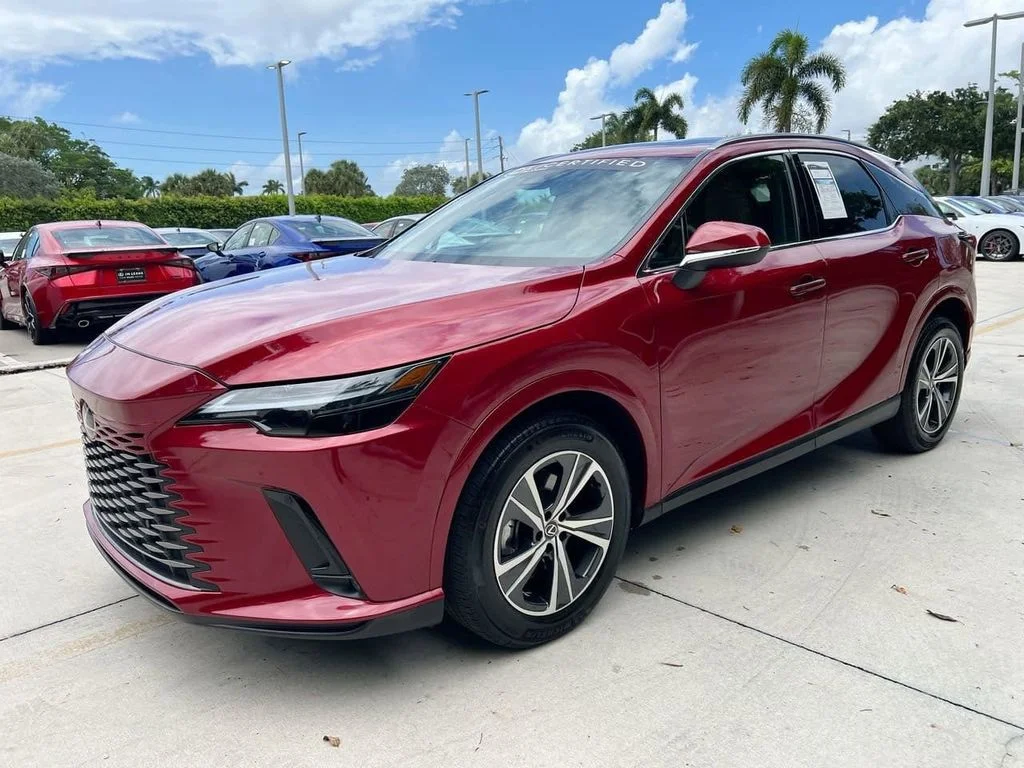 Used 2025 Matador Red Mica Lexus 350h Premium image 3