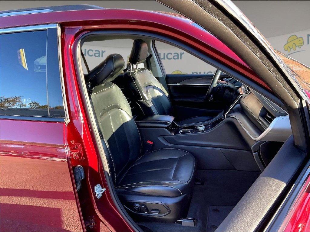 Used 2021 Red Jeep Limited image 11