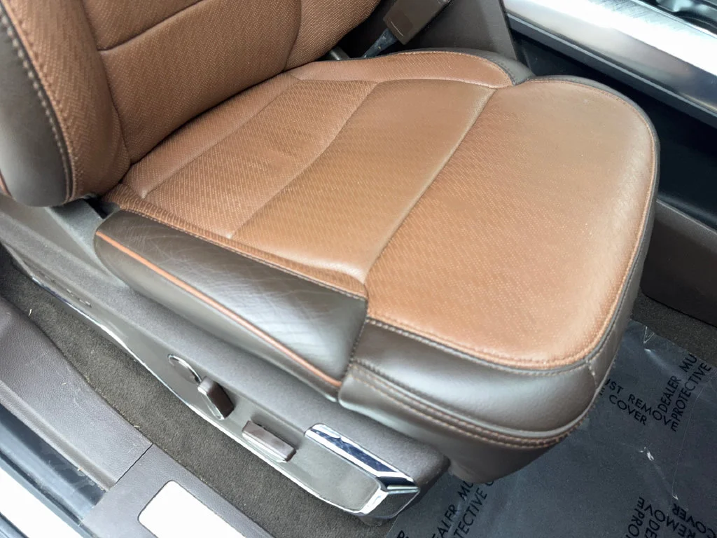 Used 2023  Ford King Ranch image 49