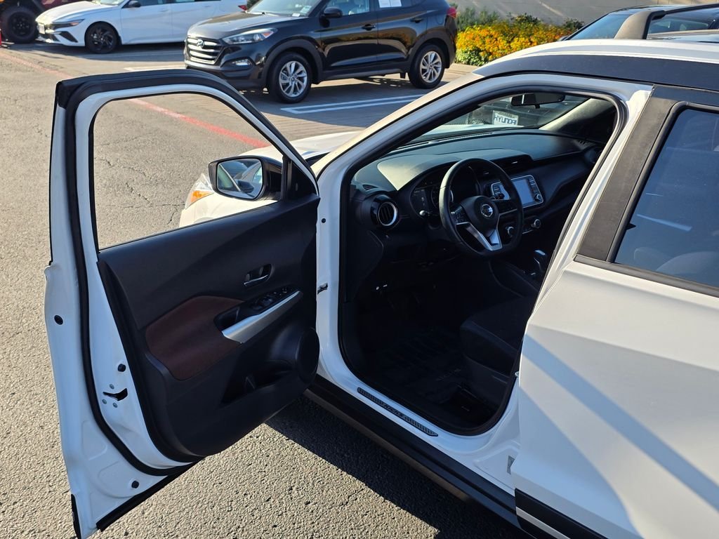 2018 Nissan Kicks SR - Photo 36