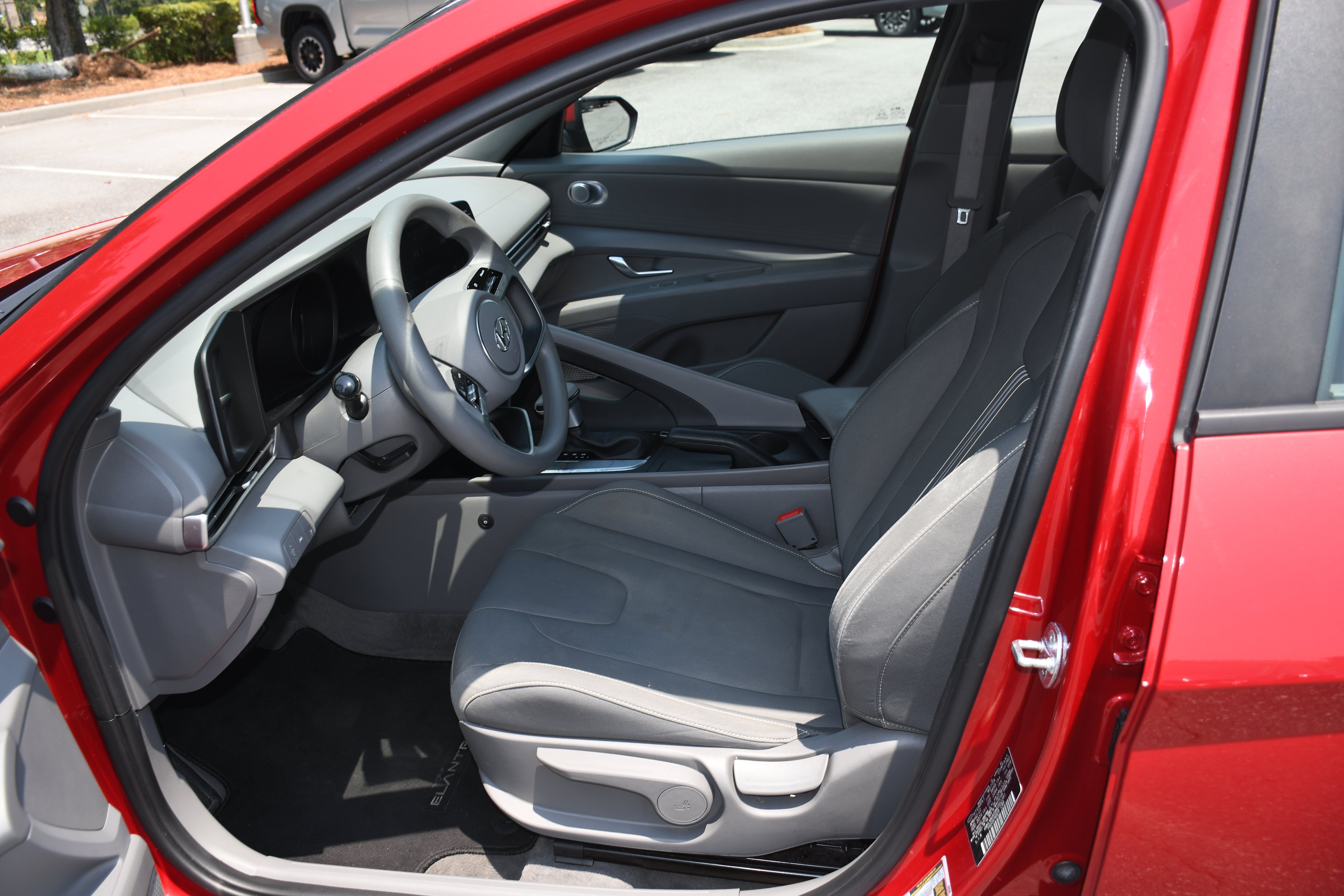 Used 2022 Red Hyundai SEL image 7