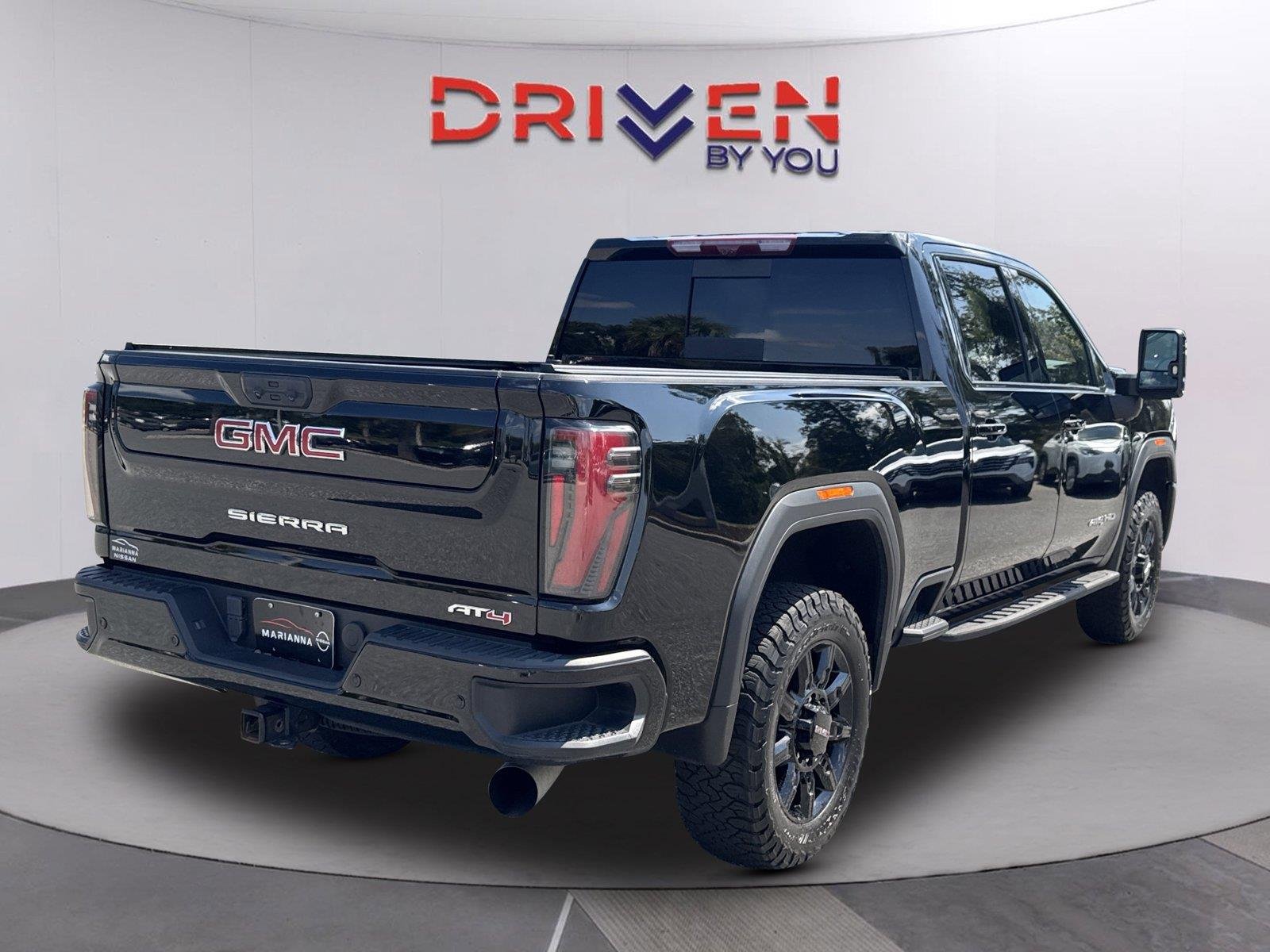 Used 2024 Onyx Black GMC AT4 image 3