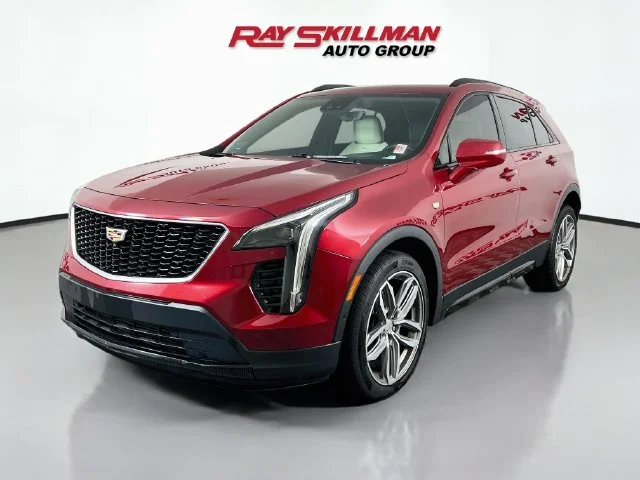 Used 2020 Red Cadillac Sport image 3