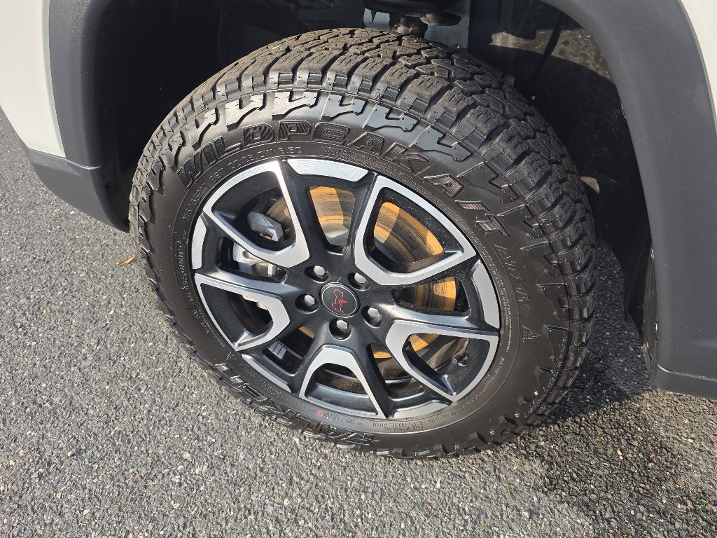 Used 2025 Bright White Clear Coat Jeep Trailhawk image 33