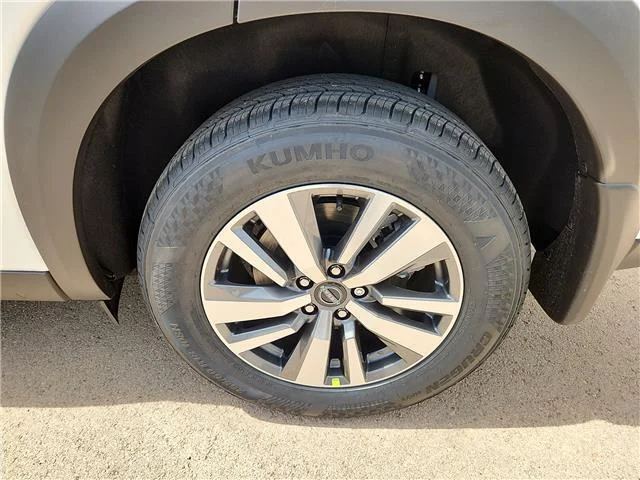 New 2026 QBE Everest WH Nissan SL Front-Wheel Drive image 5