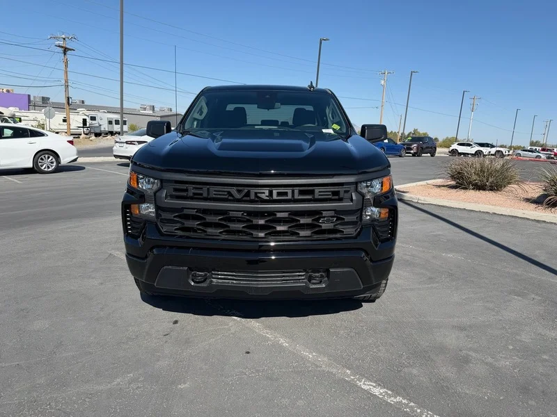 2026 Chevrolet Silverado 1500 Custom - Photo 8
