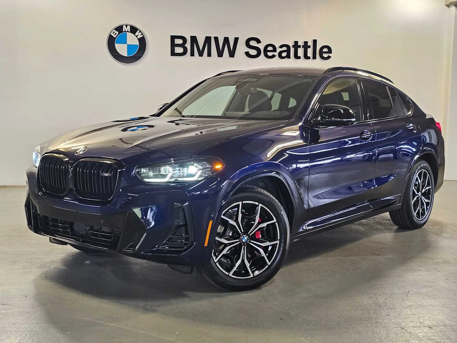 2023 BMW X4 M40i's photo