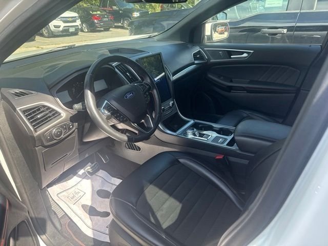 Used 2024 White Metallic Ford ST Line image 8