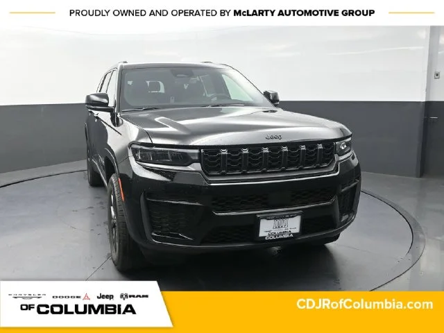 New 2027 High-Gloss Black Paint Jeep Laredo Altitude image 1
