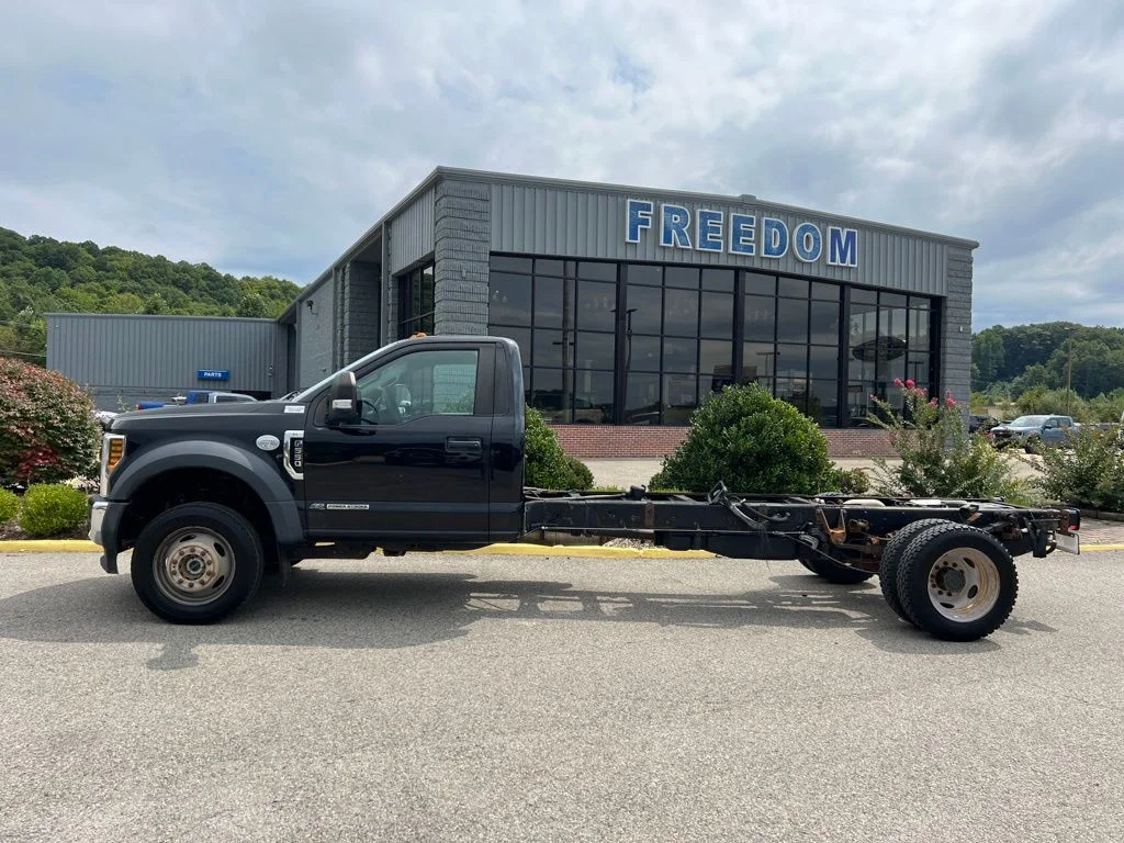 2019 Ford F-550 Super Duty Chassis Cab XL - Photo 7