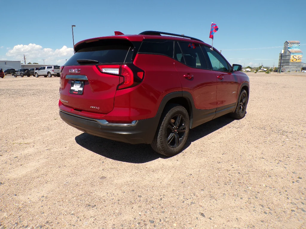 Used 2023 Volcanic Red Tintcoat GMC AT4 image 29