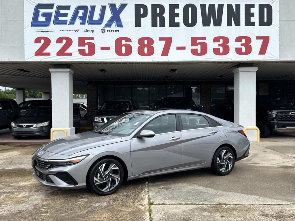 2025 Hyundai Elantra 2.0 SEL Convenience IVT's photo