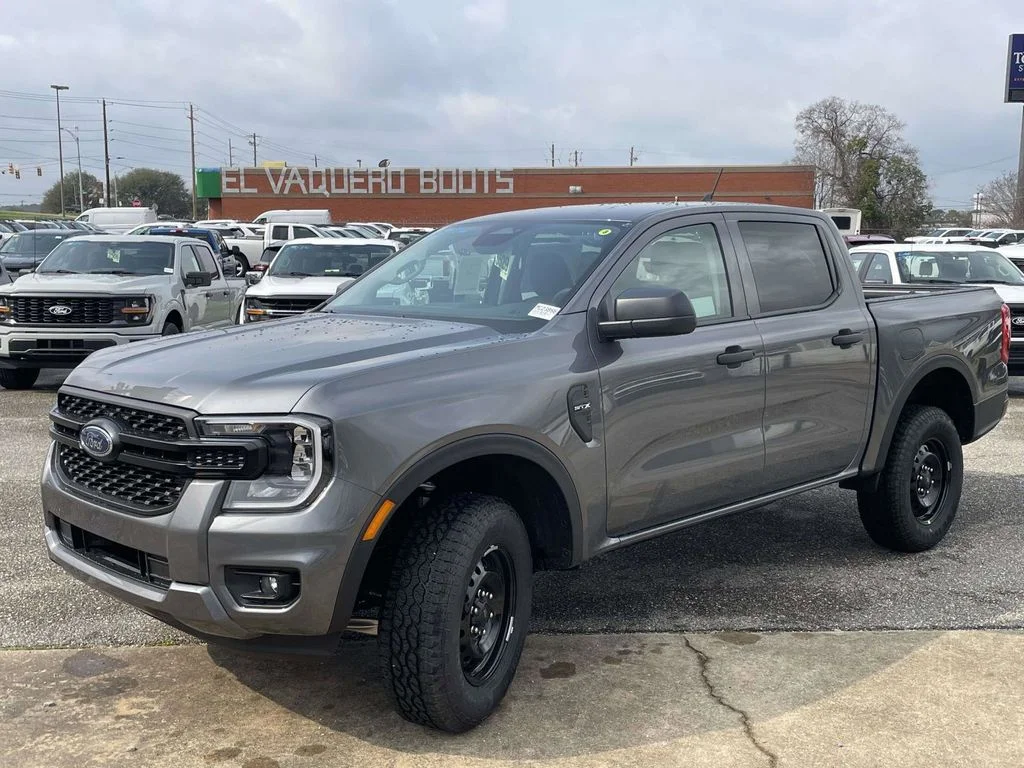 New 2026 Gray Ford XL image 7