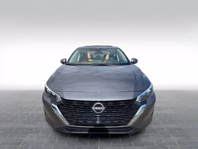 Used 2025 Gray Nissan SV image 2