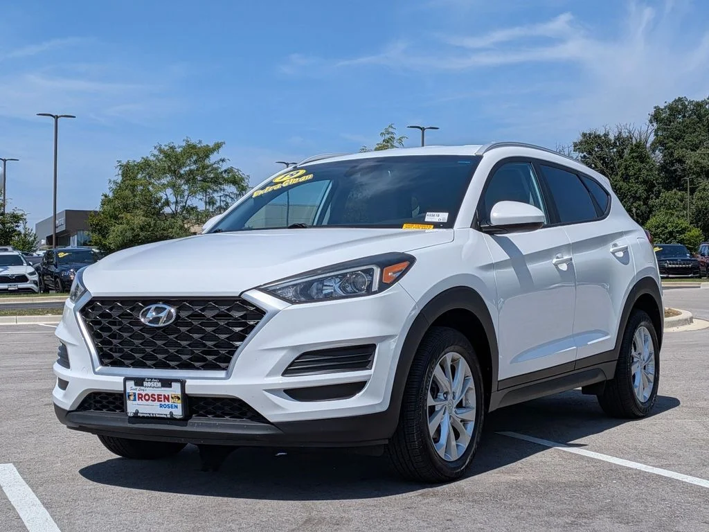 Used 2019 White Hyundai Value image 3